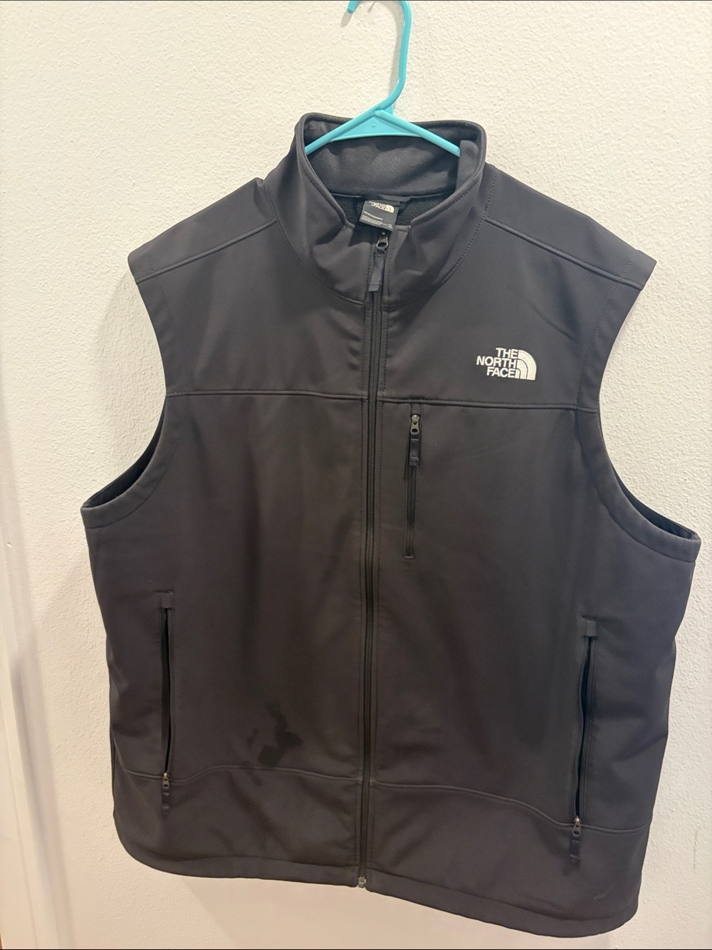 The North Face Black Men's Softshell Vest with Chest Logo